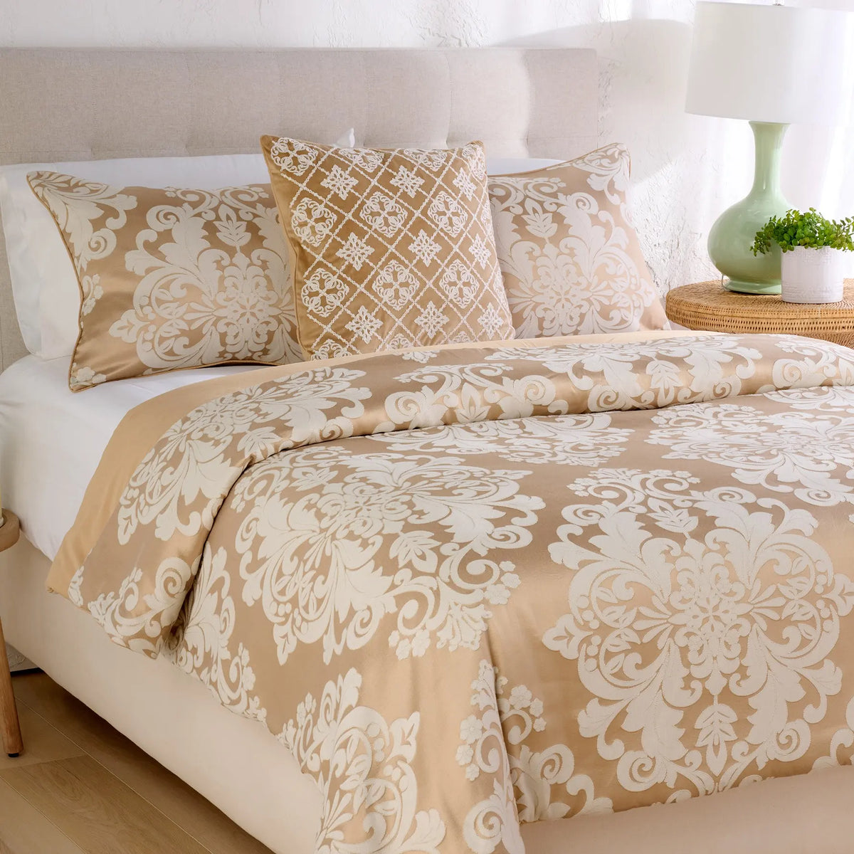 Hotel Du Cobb Jacquard Damask Comforter Set by Dennis Basso - Full Size