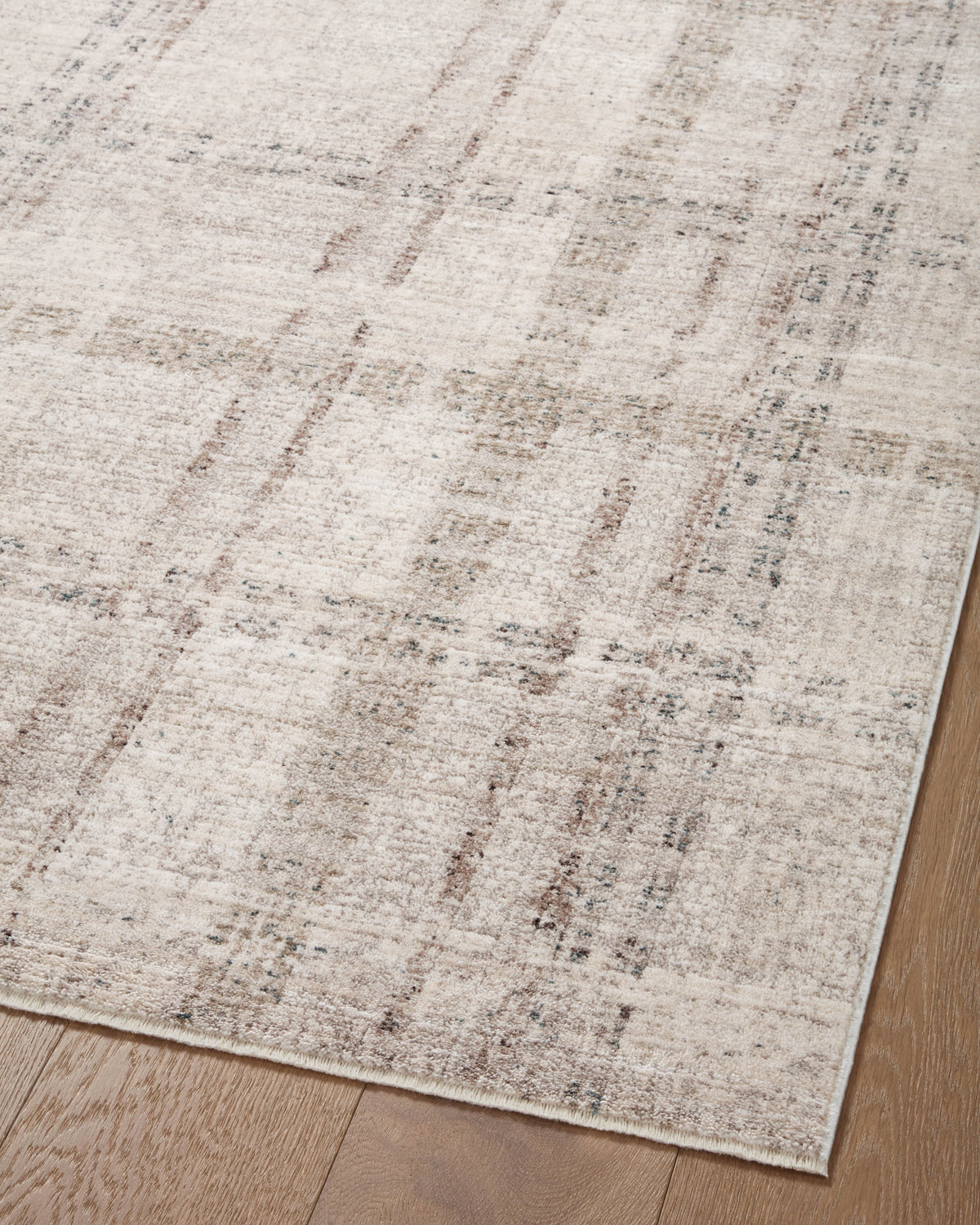 Angela Rose x Loloi Ember 18" x 18" Sample Rug