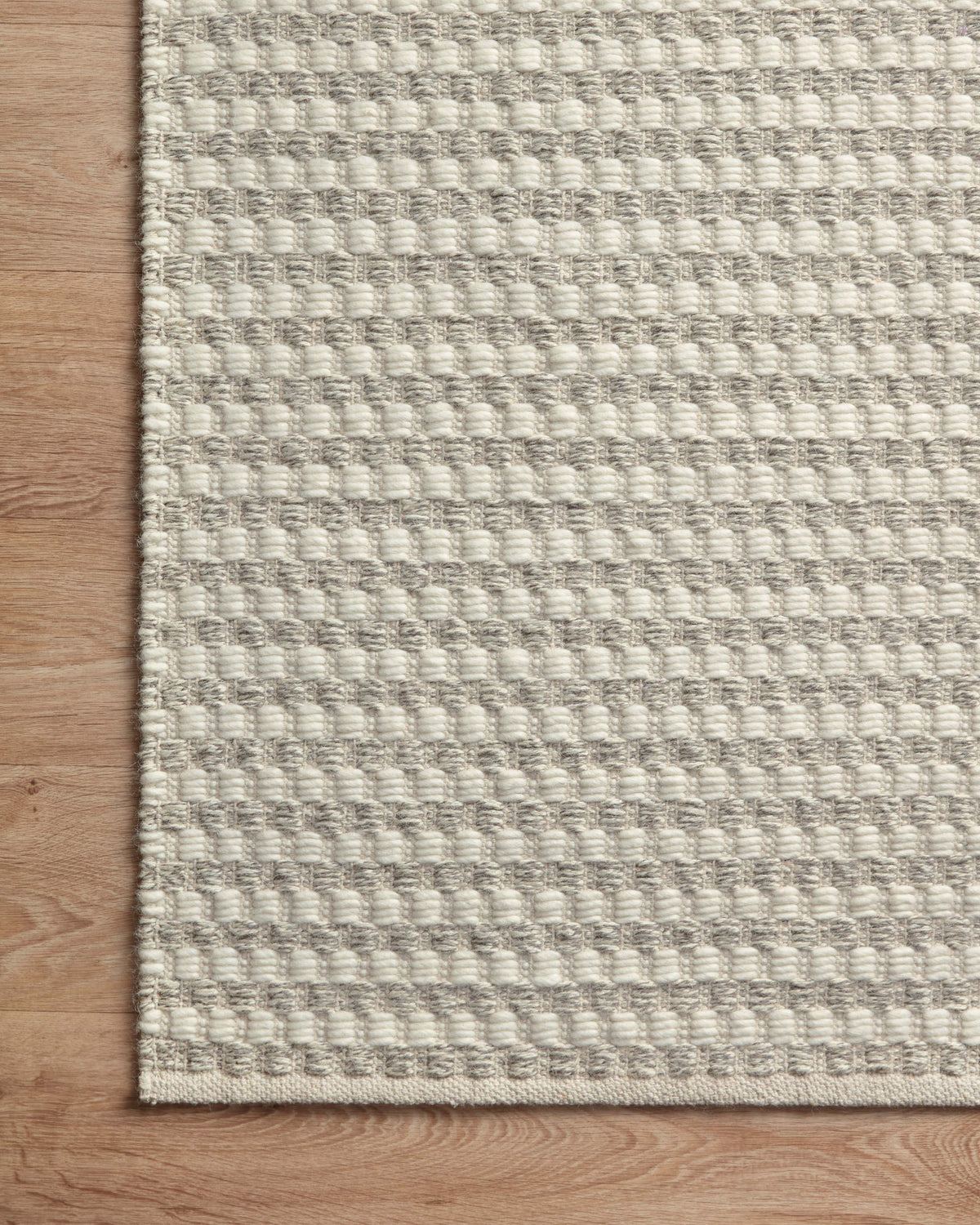 Amber Lewis X Loloi Ojai 18" X 18" Sample Rug