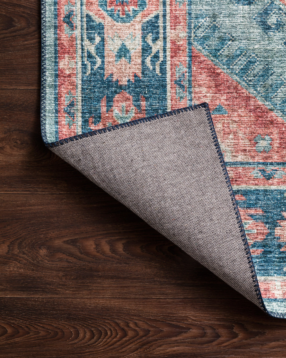 Loloi Skye Round Area Rug
