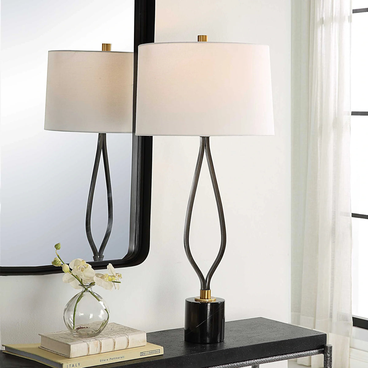 Wishbone Iron Table Lamp