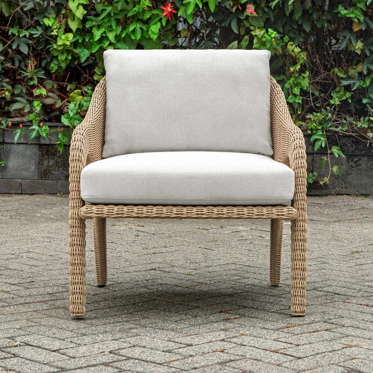 Outdoor Wicker Lounge Chair