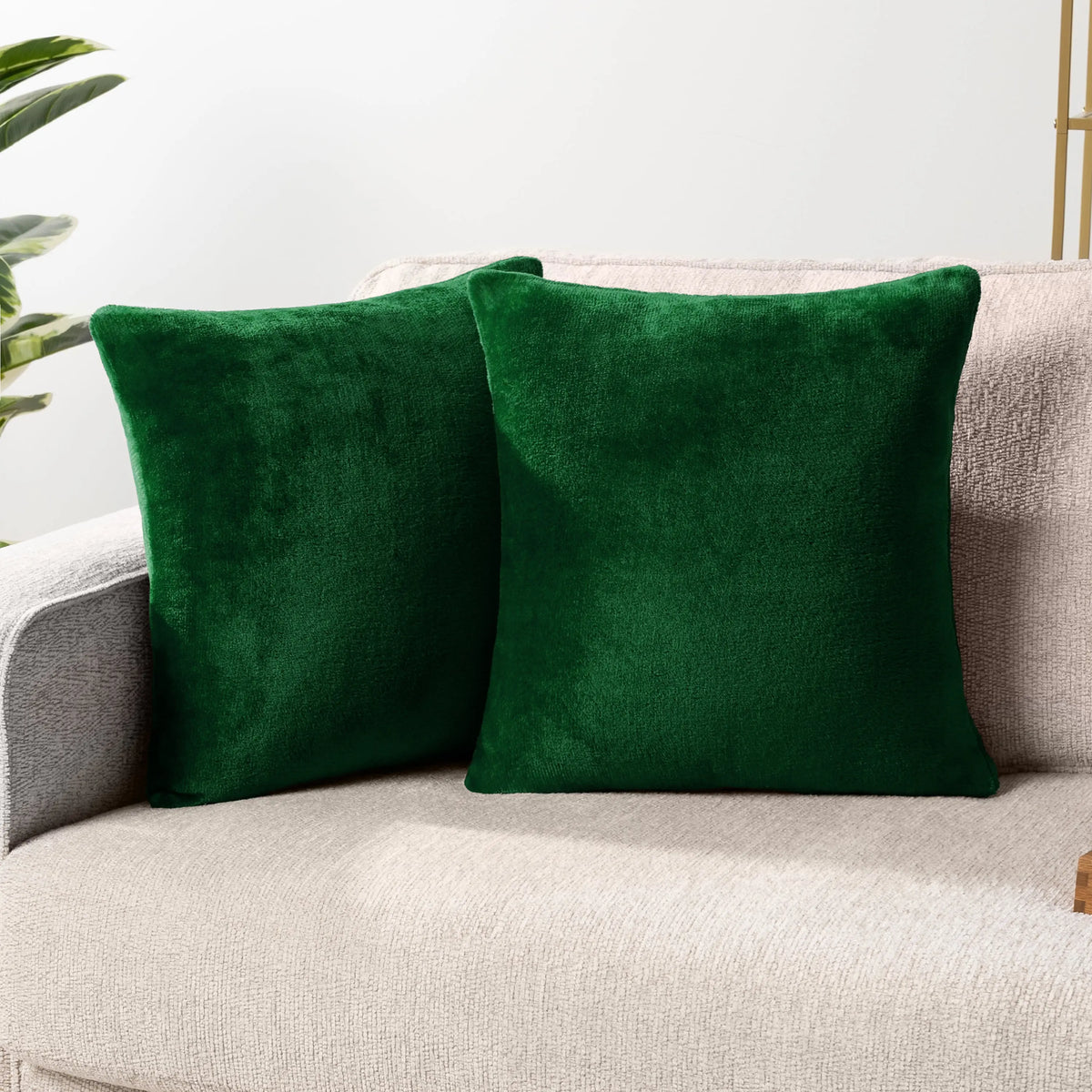 Transform Your Space with PAVILIA Decorative Throw Pillow Covers - Set of 2 Luxurious Velvet Cases for a Cozy Boho Aesthetic in Your Bedroom or Living Room