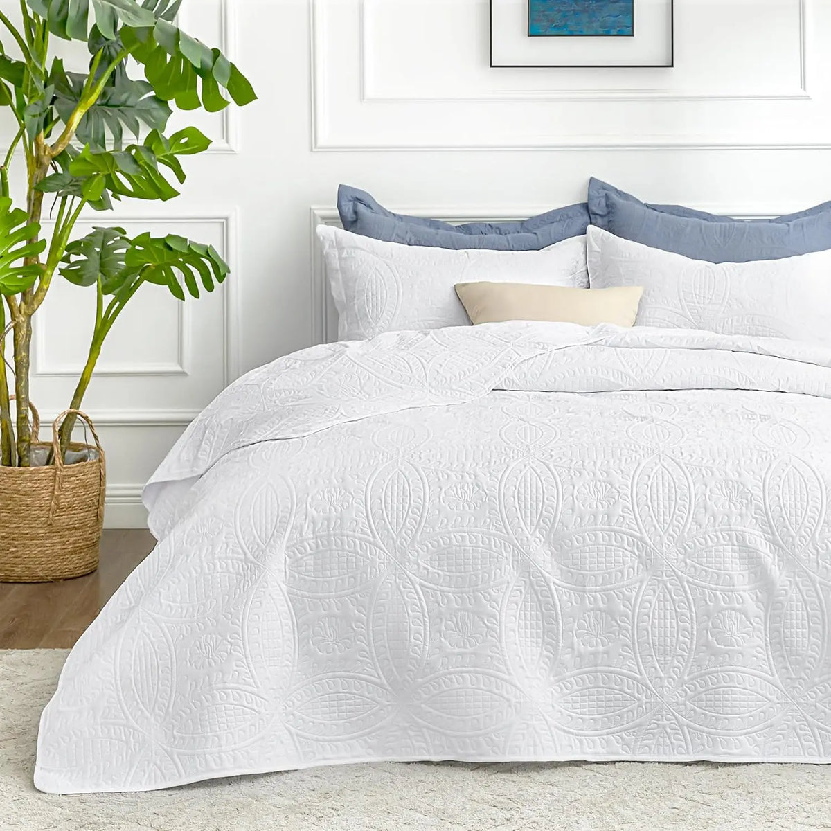 3-Piece Microfiber Bedding Set - Queen Size Light Green Ultrasonic Quilted Bedspread Coverlet, Soft Bedspreads with Coin Patchwork, Modern Lightweight Bed Set (1 Quilt, 2 Pillow Shams), Soft Quilts Bedspreads