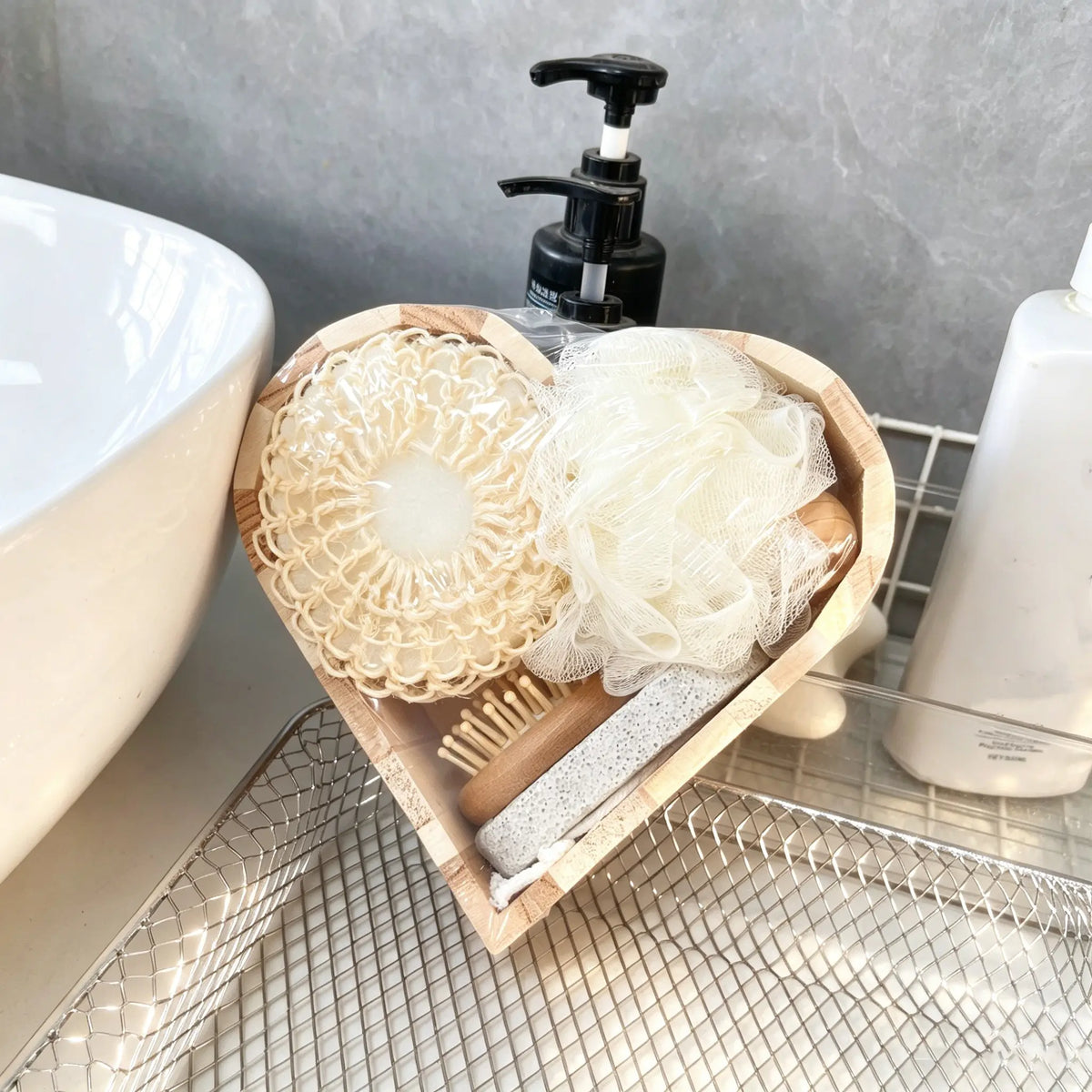 Heart-Shaped 5-Piece Bath Gift Set - Complete Travel Kit with Loofah, Face Brush, Foot Grinder, and Facial Massager