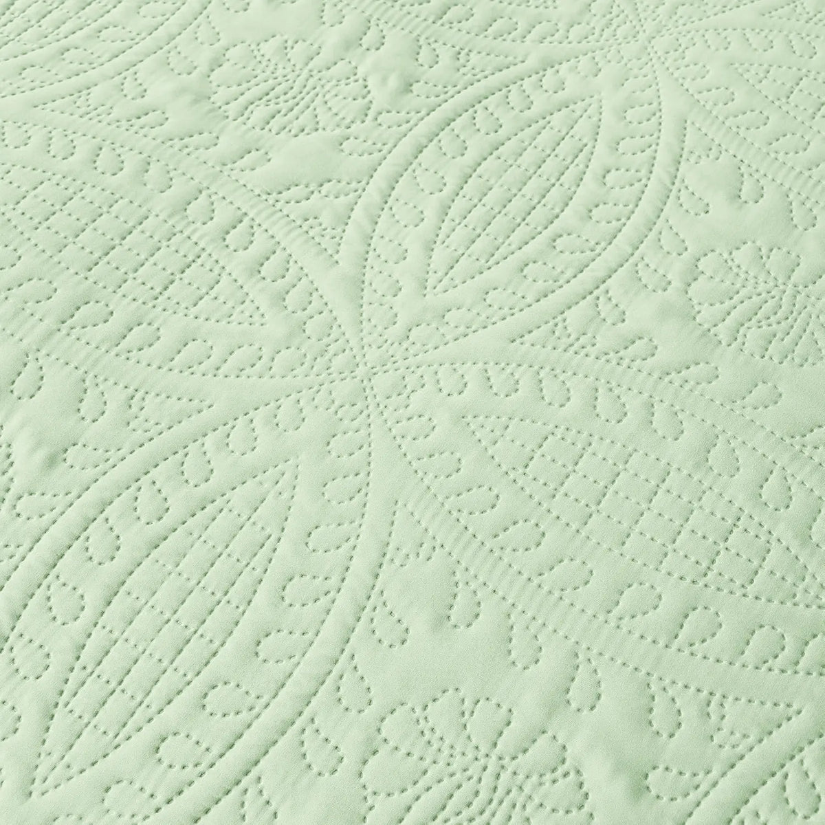 3-Piece Microfiber Bedding Set - Queen Size Light Green Ultrasonic Quilted Bedspread Coverlet, Soft Bedspreads with Coin Patchwork