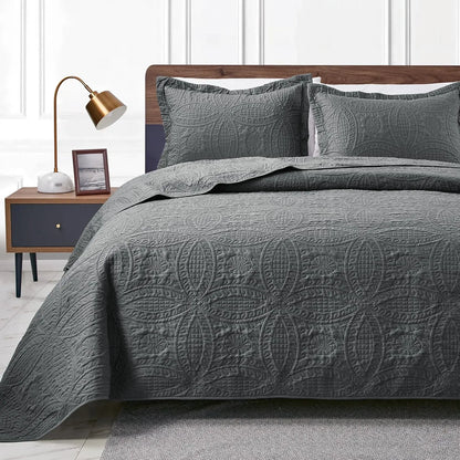 3-Piece Microfiber Bedding Set - Queen Size Light Green Ultrasonic Quilted Bedspread Coverlet, Soft Bedspreads with Coin Patchwork, Modern Lightweight Bed Set (1 Quilt, 2 Pillow Shams), Soft Quilts Bedspreads