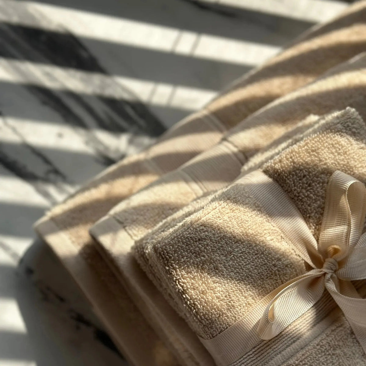 8-Piece Cotton Bath Towel Set | 2 Bath Towels, 2 Hand Towels, 4 Washcloths | Five Colours