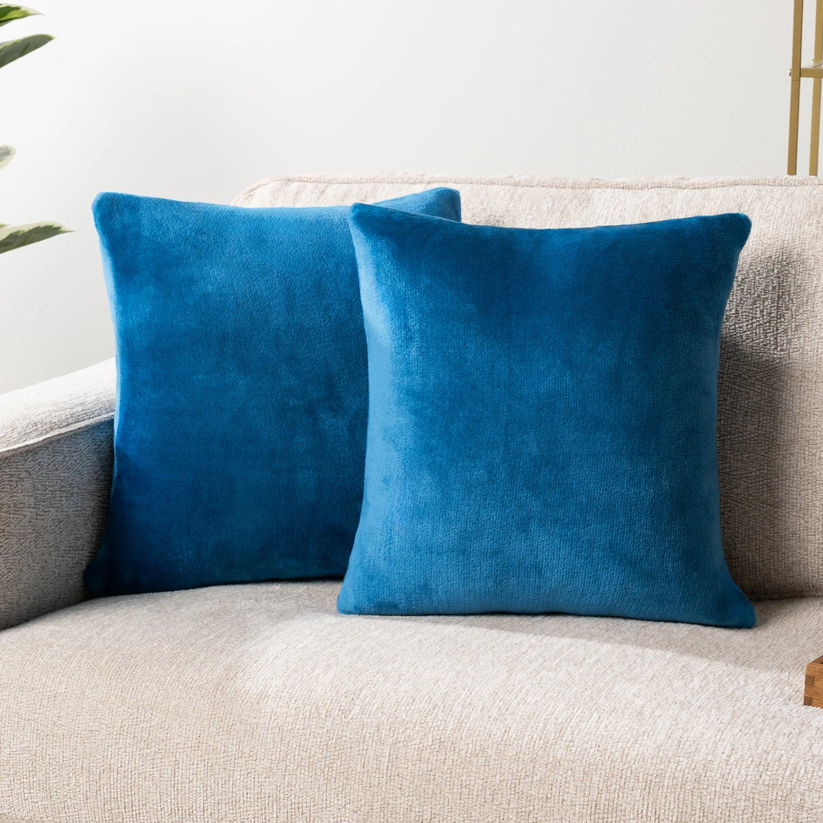 Transform Your Space with PAVILIA Decorative Throw Pillow Covers - Set of 2 Luxurious Velvet Cases for a Cozy Boho Aesthetic in Your Bedroom or Living Room