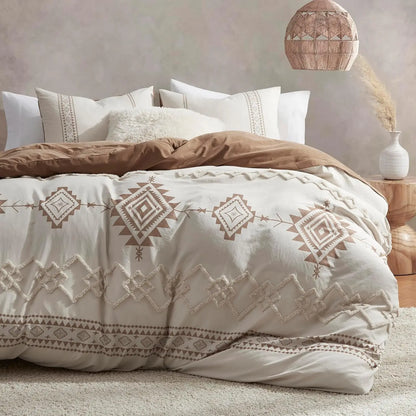 Boho Tufted Geometric Duvet Cover Set | 3-Piece Jacquard Microfibre with 8 Corner Ties | Sage, Terracotta, Grey or White