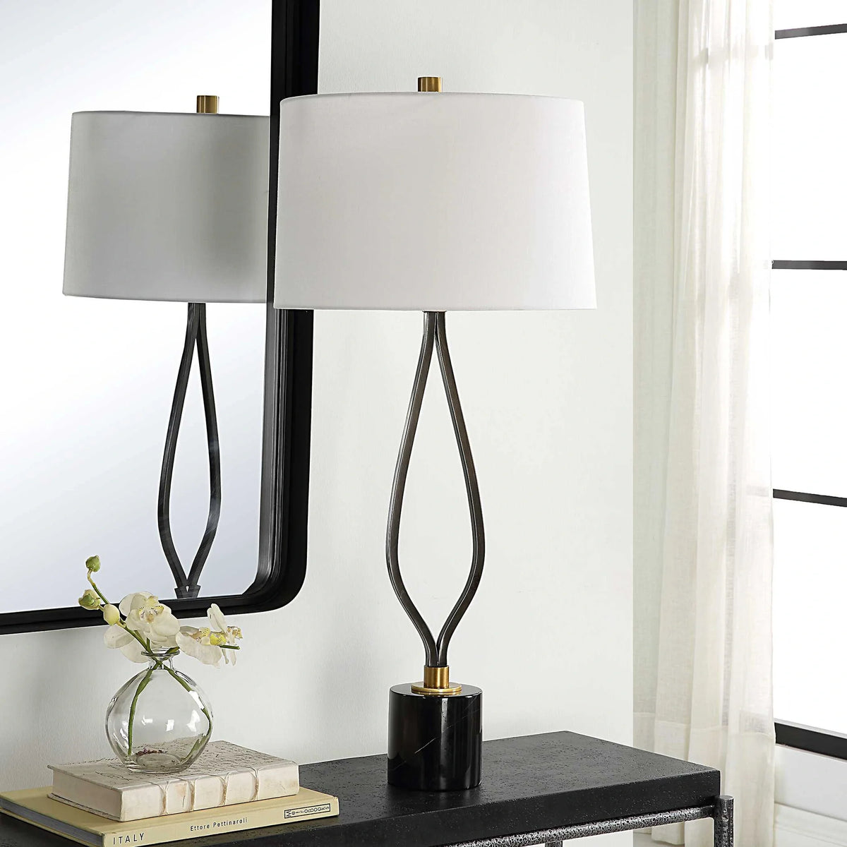 Wishbone Iron Table Lamp