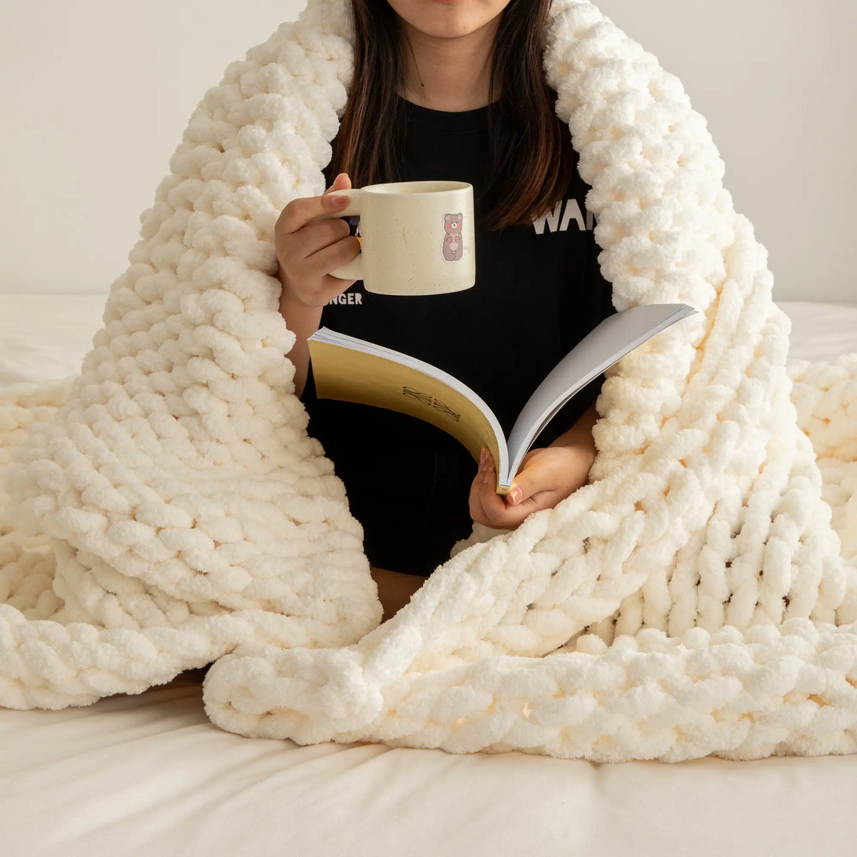 Chunky Knit Throw Blanket Heavy and Oppressive Feeling 50 X 60 Inch 100% Hand Woven Outdoor Camping Multi-Function Keep Warm