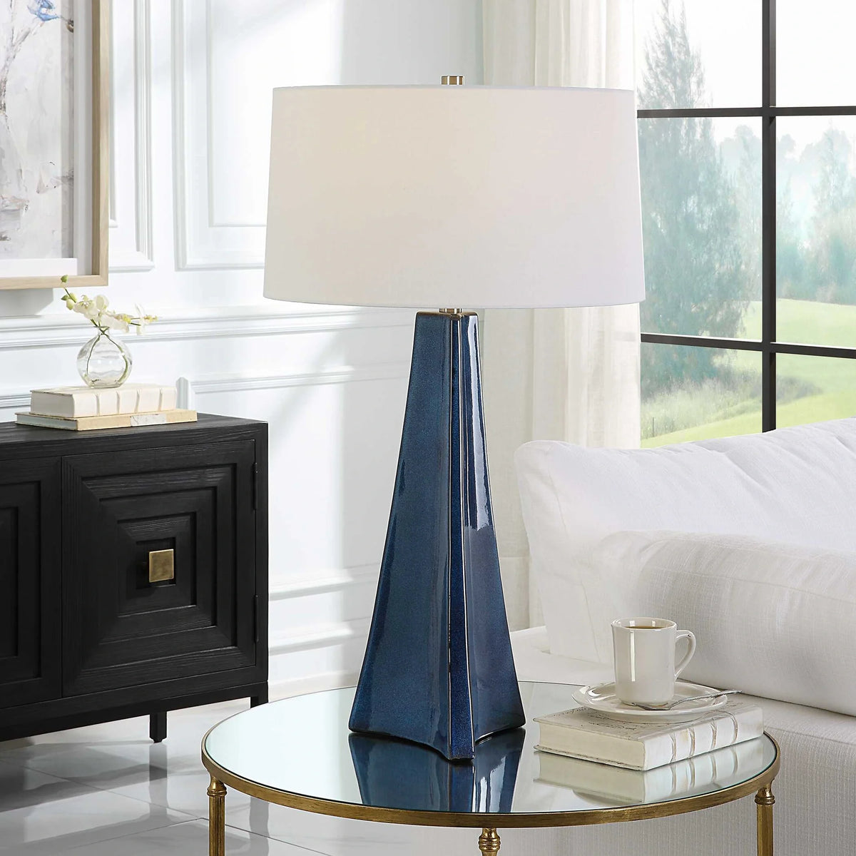 Scalloped Ceramic Table Lamp