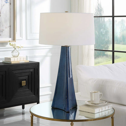 Scalloped Ceramic Table Lamp