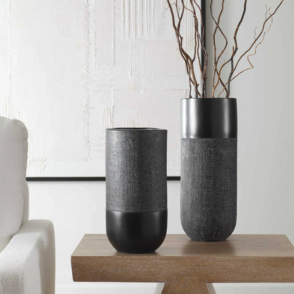 Black Vases Set/2