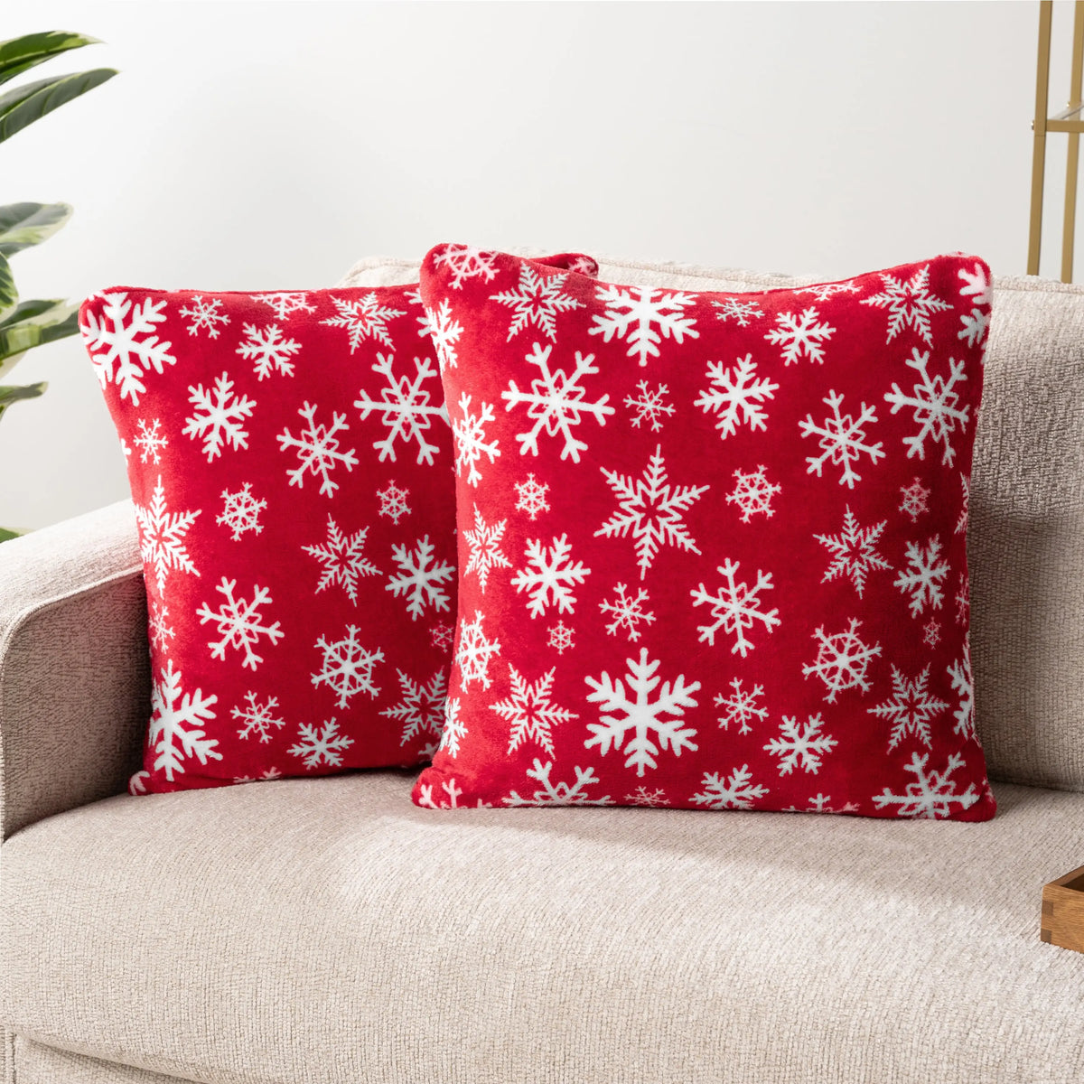 Transform Your Space with PAVILIA Decorative Throw Pillow Covers - Set of 2 Luxurious Velvet Cases for a Cozy Boho Aesthetic in Your Bedroom or Living Room