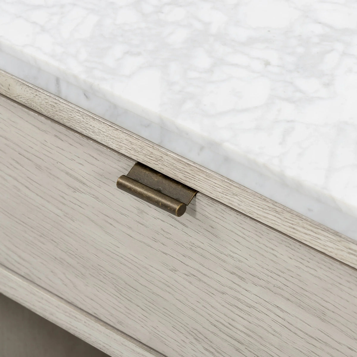 Viggo Nightstand