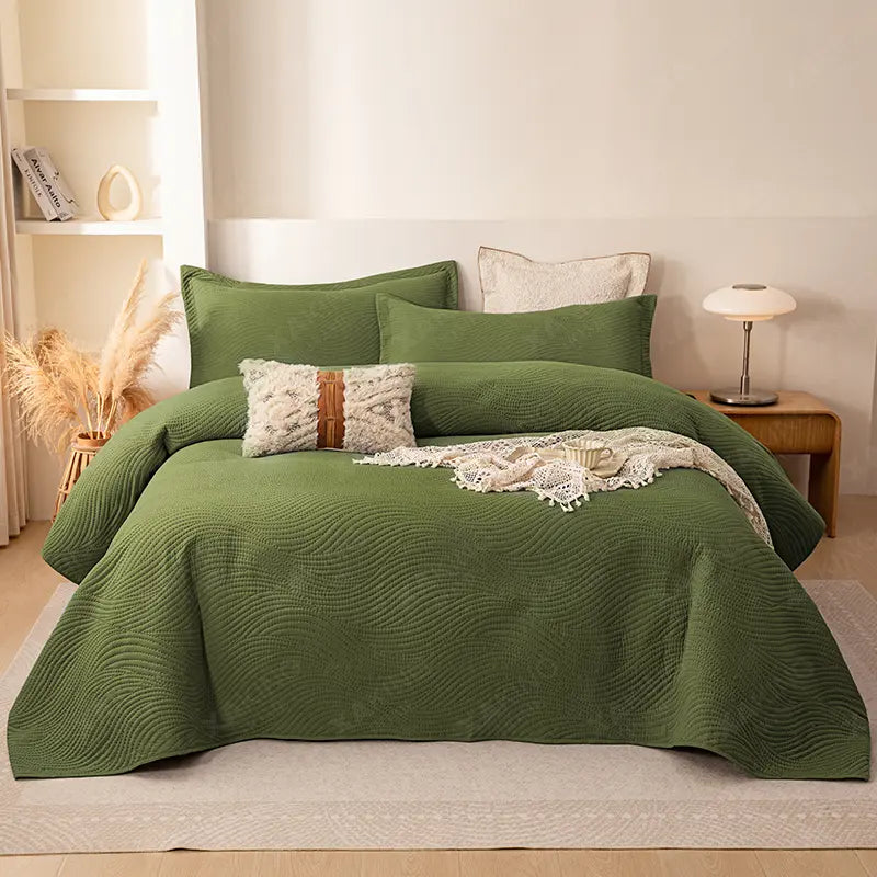 Xaking Solid Comforter Set | Ultrasonic Quilted Lightweight All-Season Bedding with Pillowcases | Six Colours, Twin to King