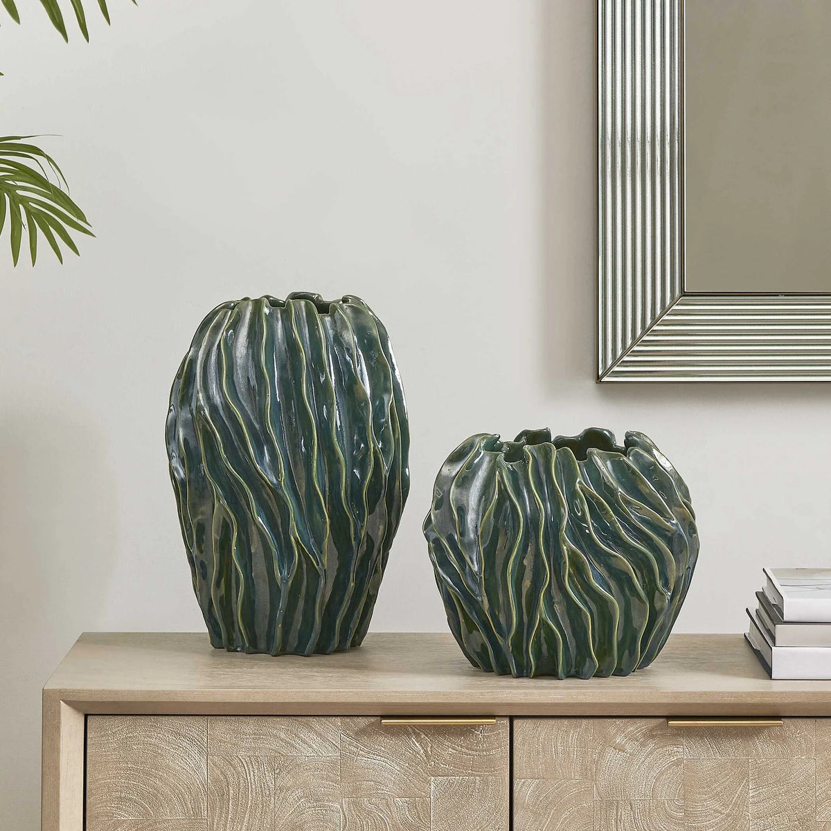 Indoor-Outdoor Vases Set/2