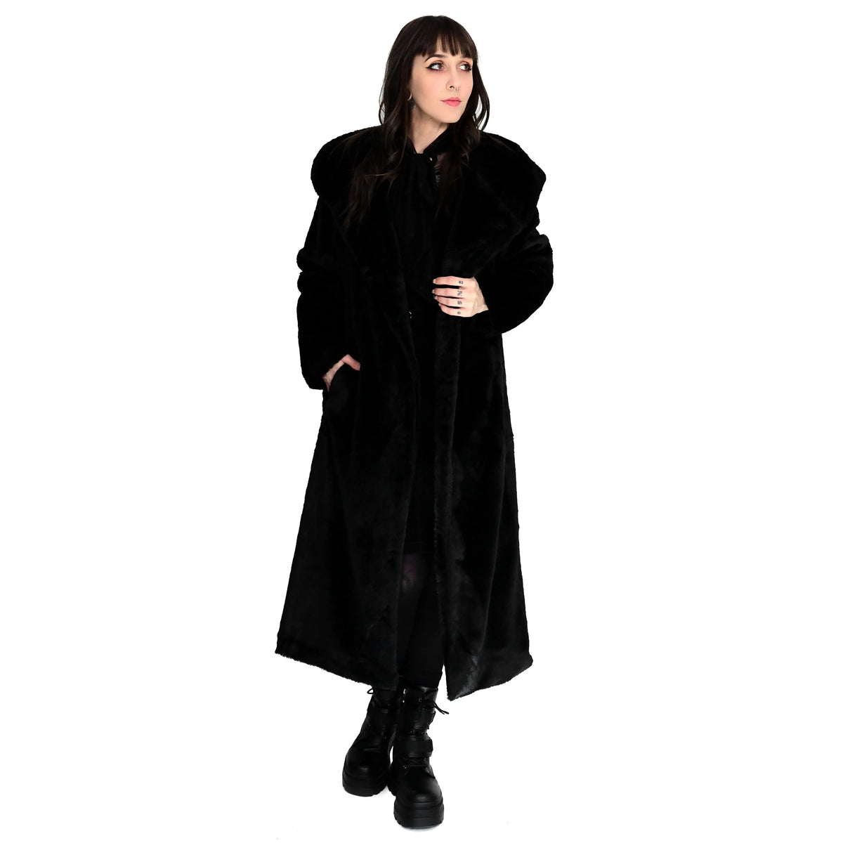 Thora Faux Fur Coat - Your Winter Essential