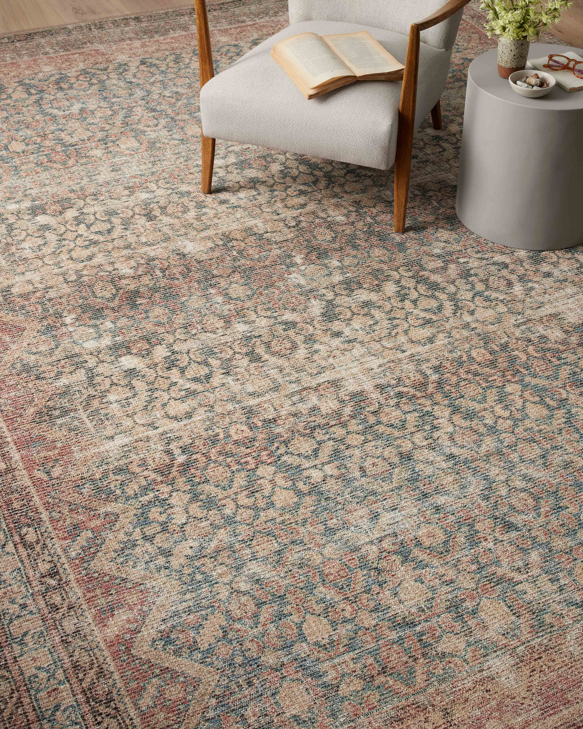 Angela Rose x Loloi Aubrey Round Area Rug