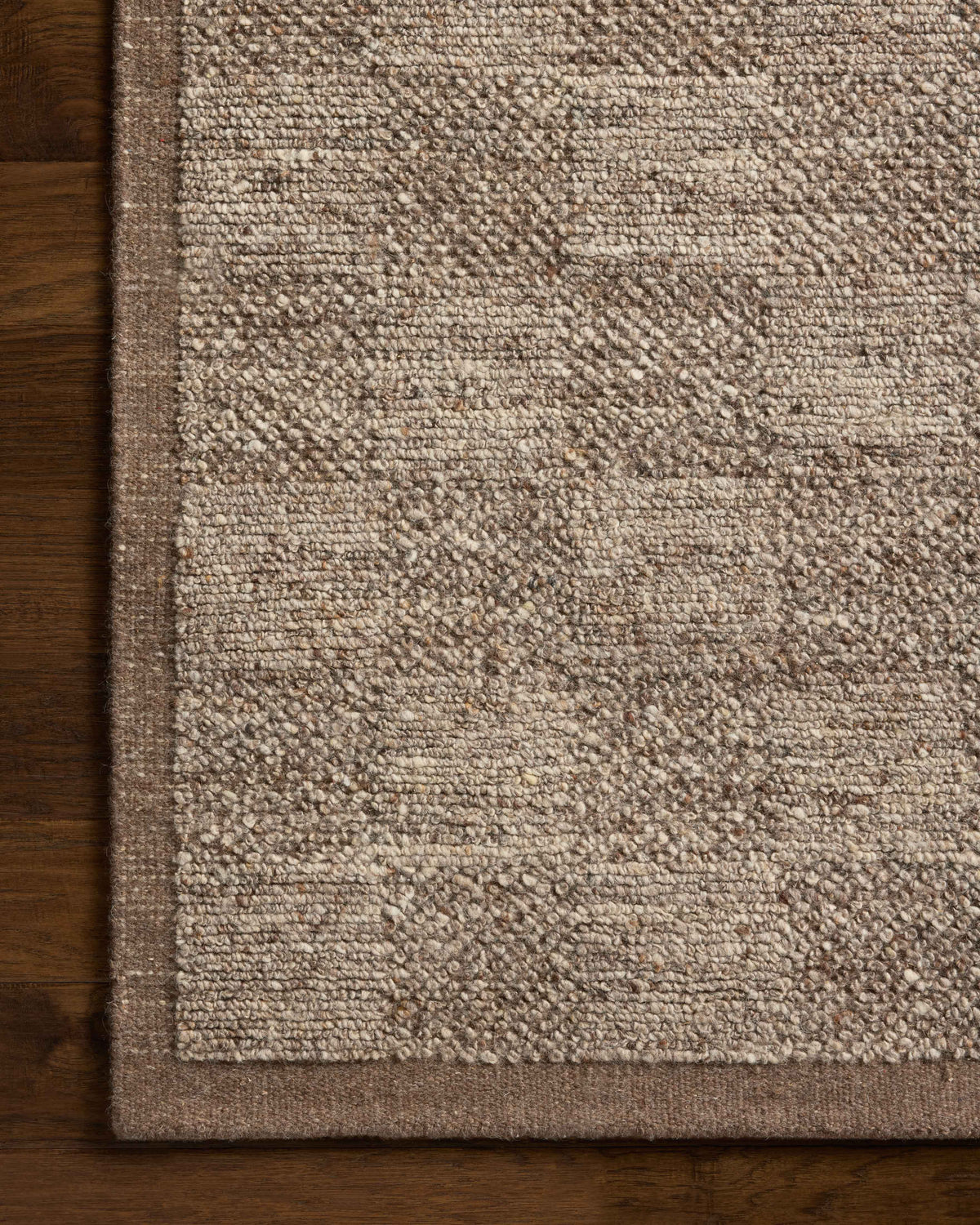 Loloi alina accent rug