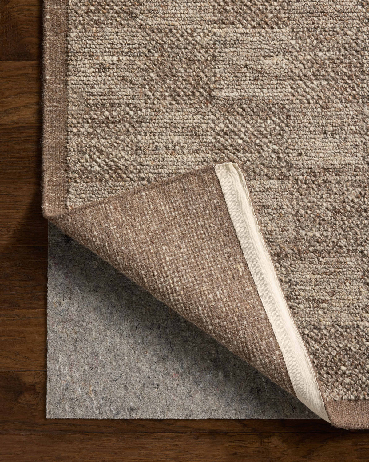 Loloi alina accent rug