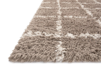 Angela Rose x Loloi Amira Area Rug