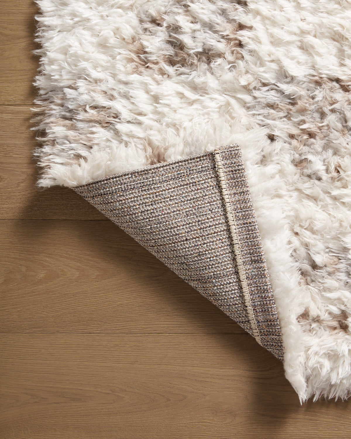 Angela Rose x Loloi Amira 18" x 18" Sample Rug