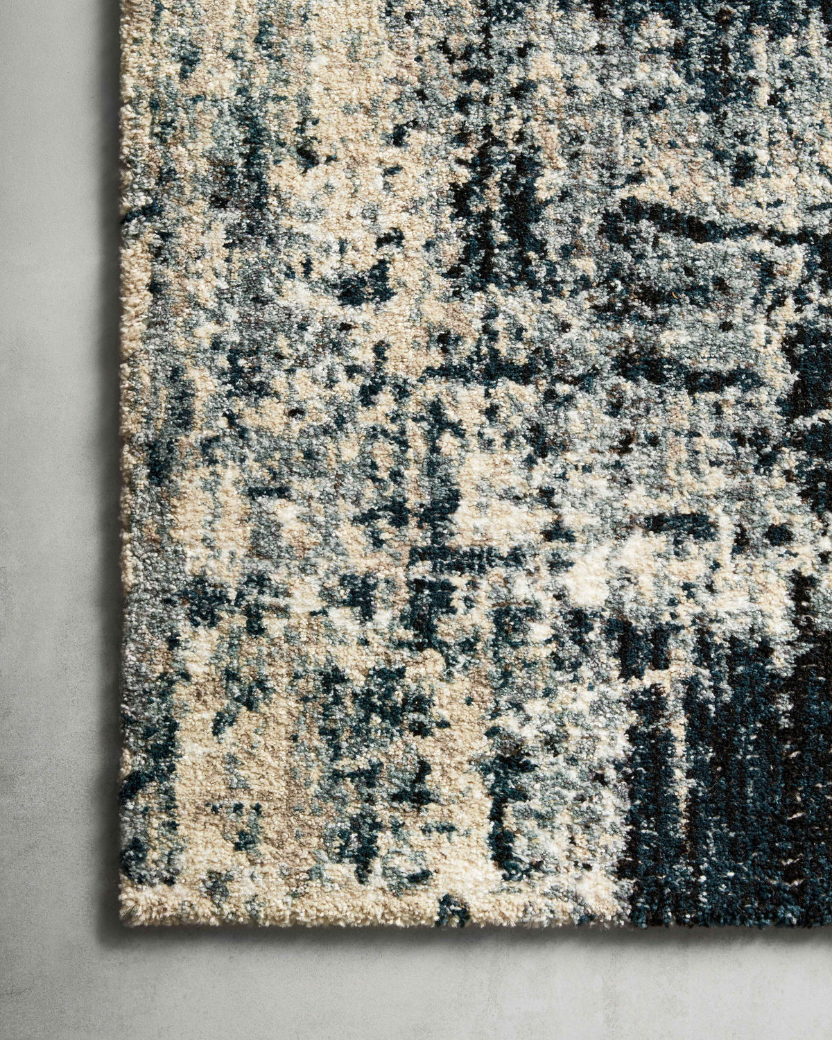 Loloi augustus 18" x 18" sample rug