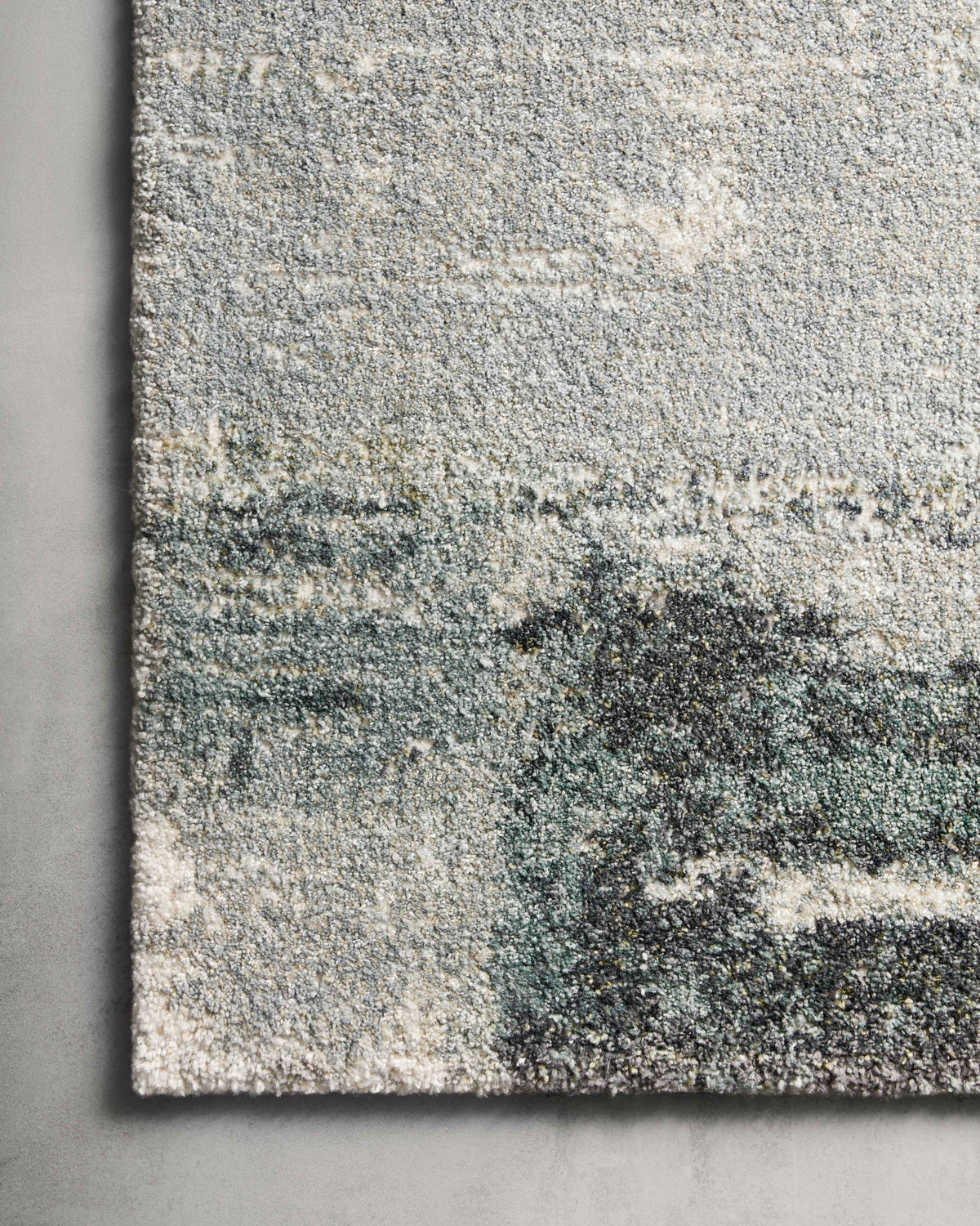 Loloi augustus 18" x 18" sample rug