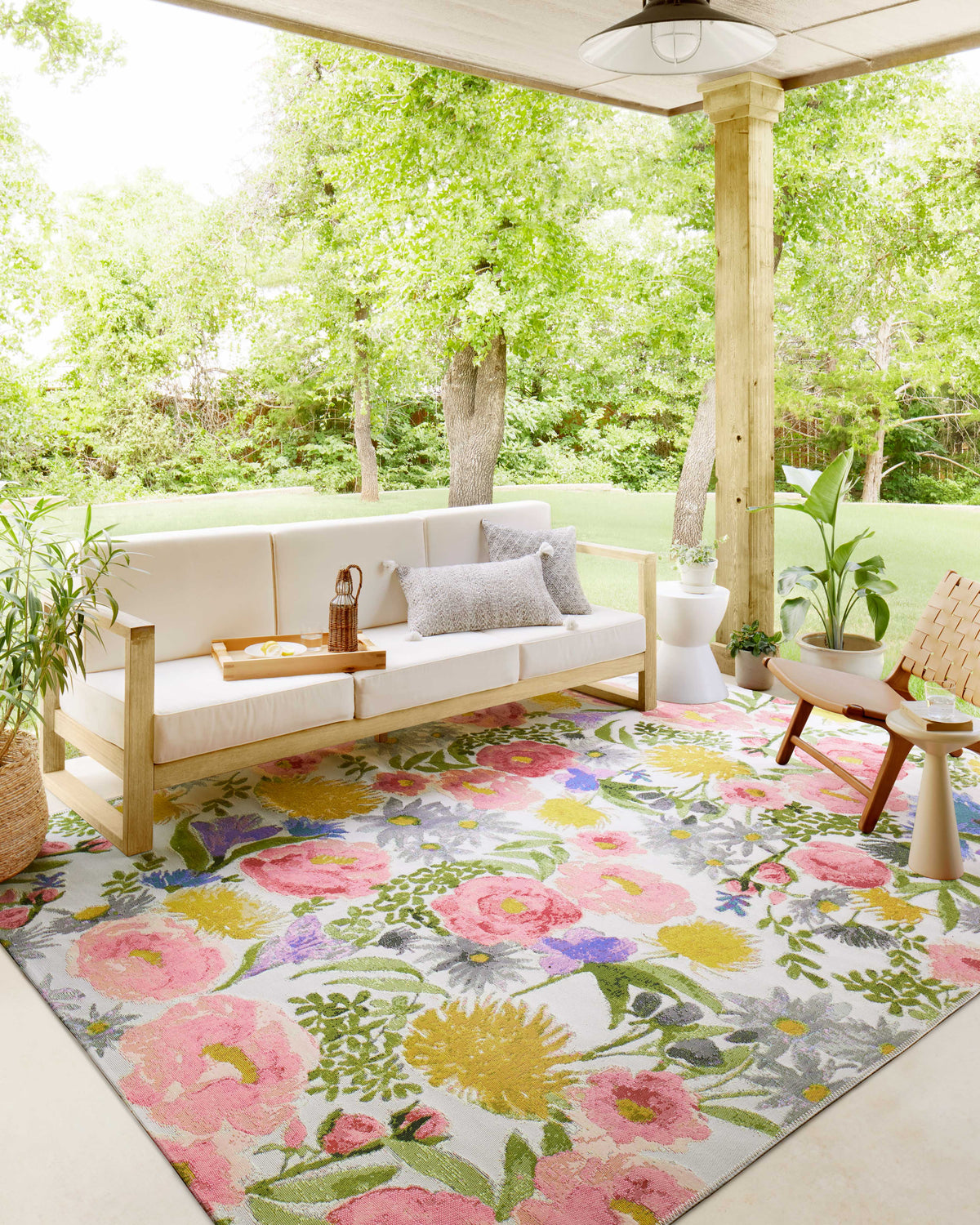 Loloi Botanical 3\'-3\" x 3\'-3\" Round Accent Rug