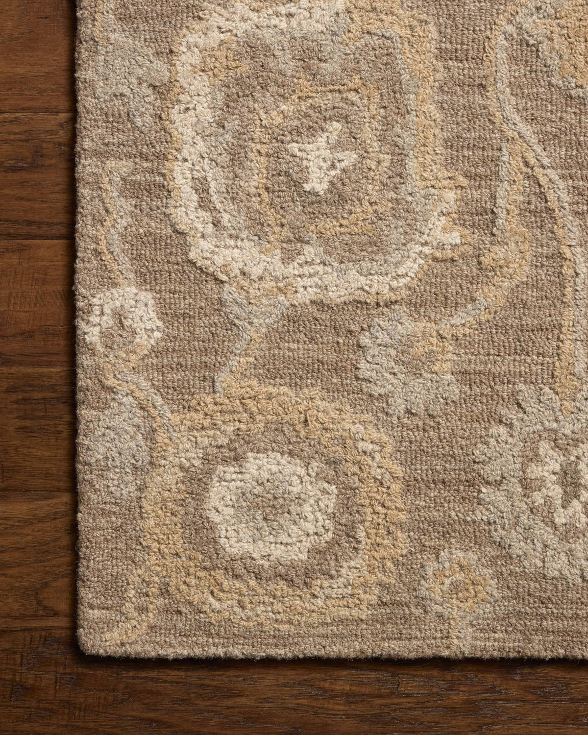 Chris Loves Julia x Loloi Dorothea 18" x 18" Sample Rug