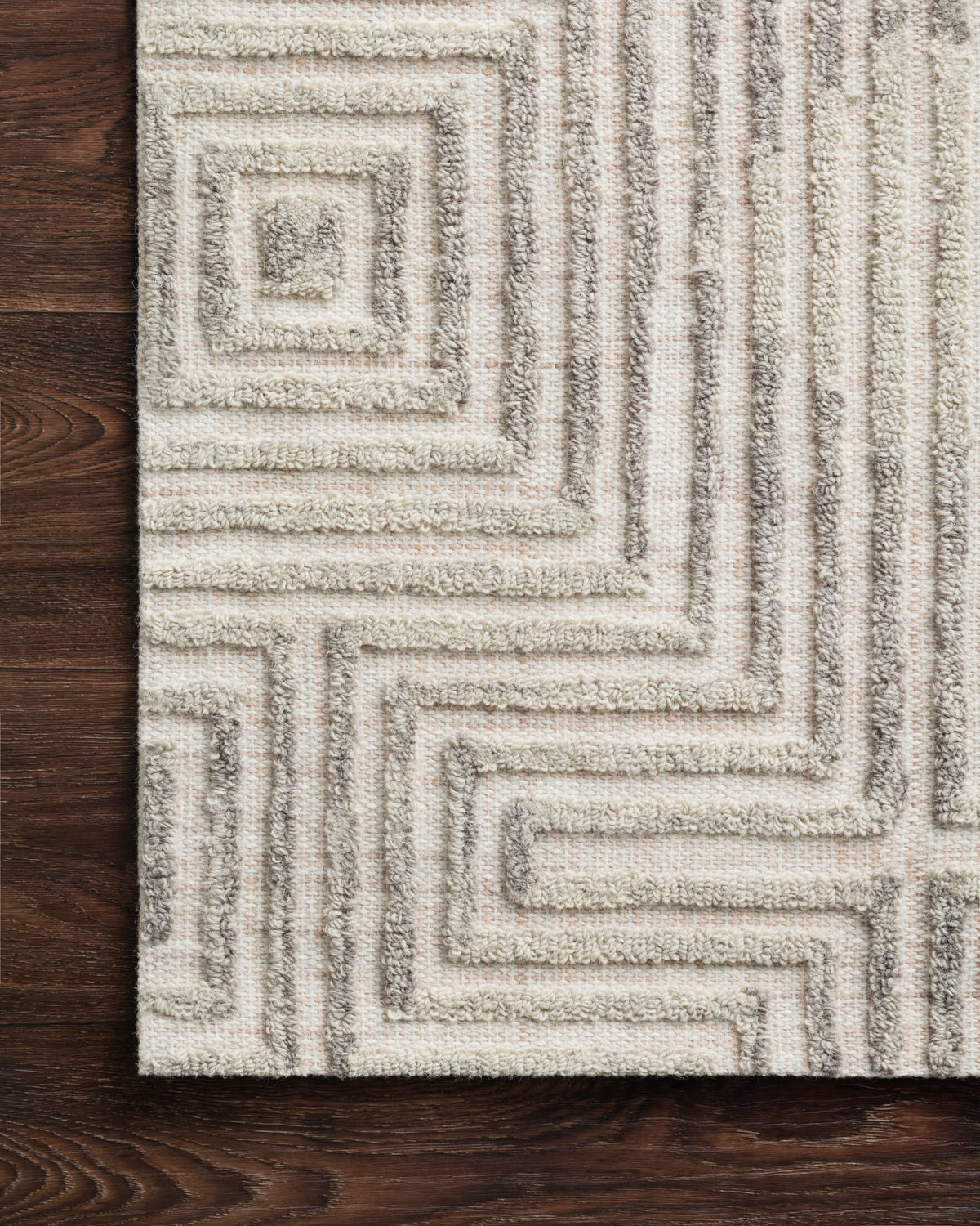 Loloi Ehren 18" x 18" Sample Rug
