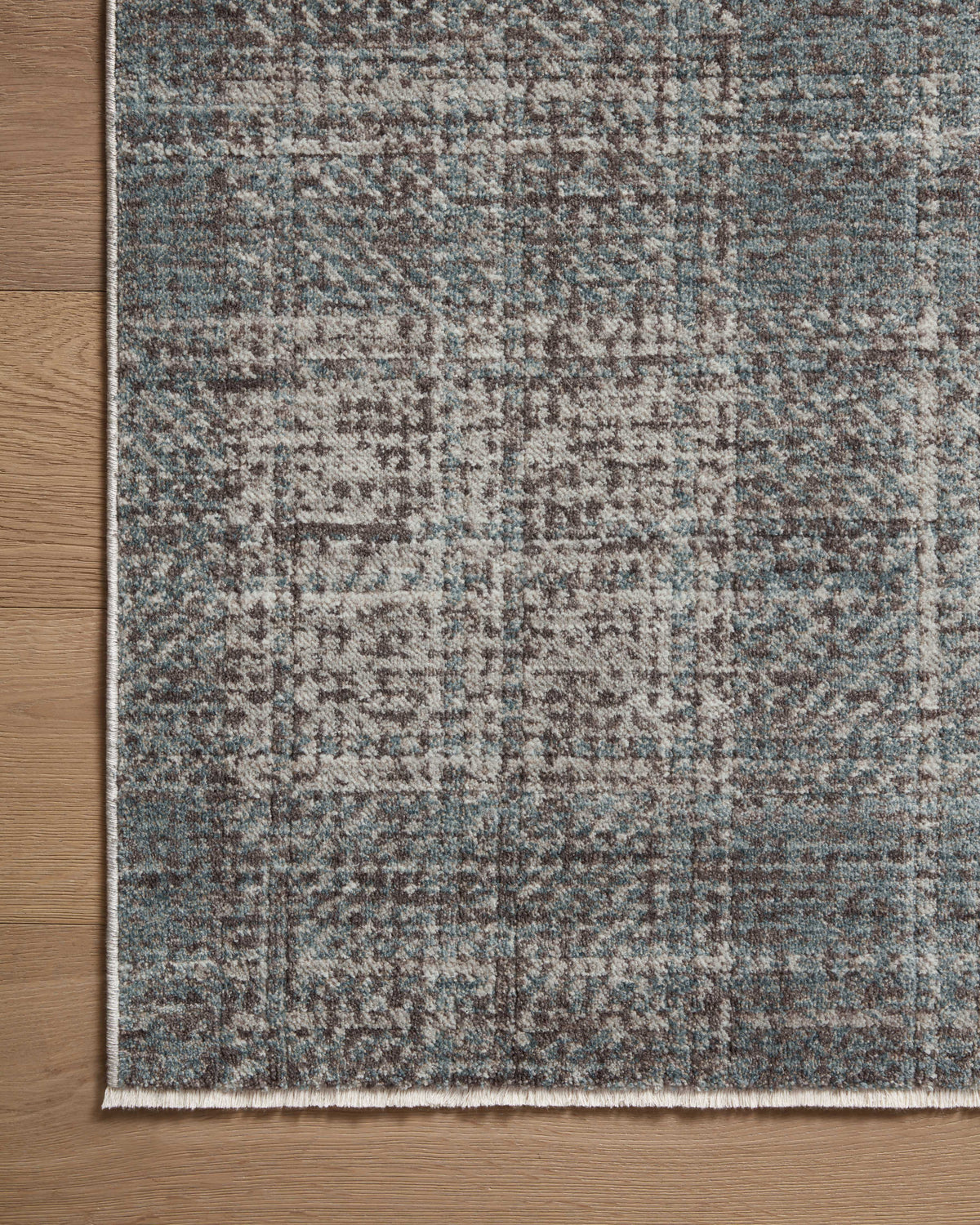Angela Rose x Loloi Ember 18" x 18" Sample Rug