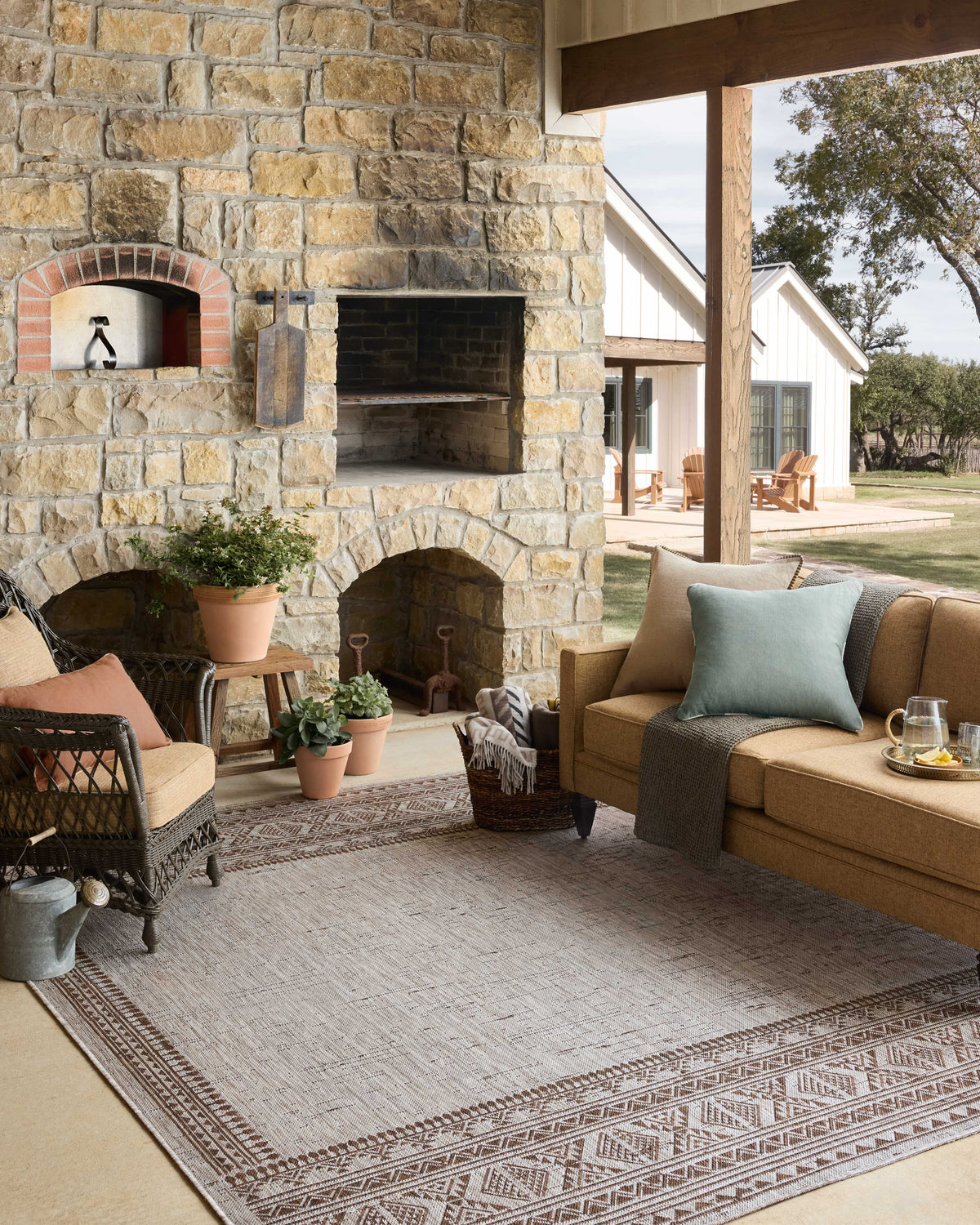 Loloi Easton 18" x 18" Sample Rug