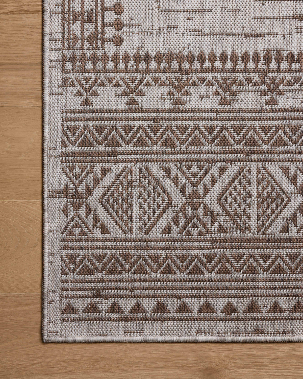 Loloi Easton Accent Rug