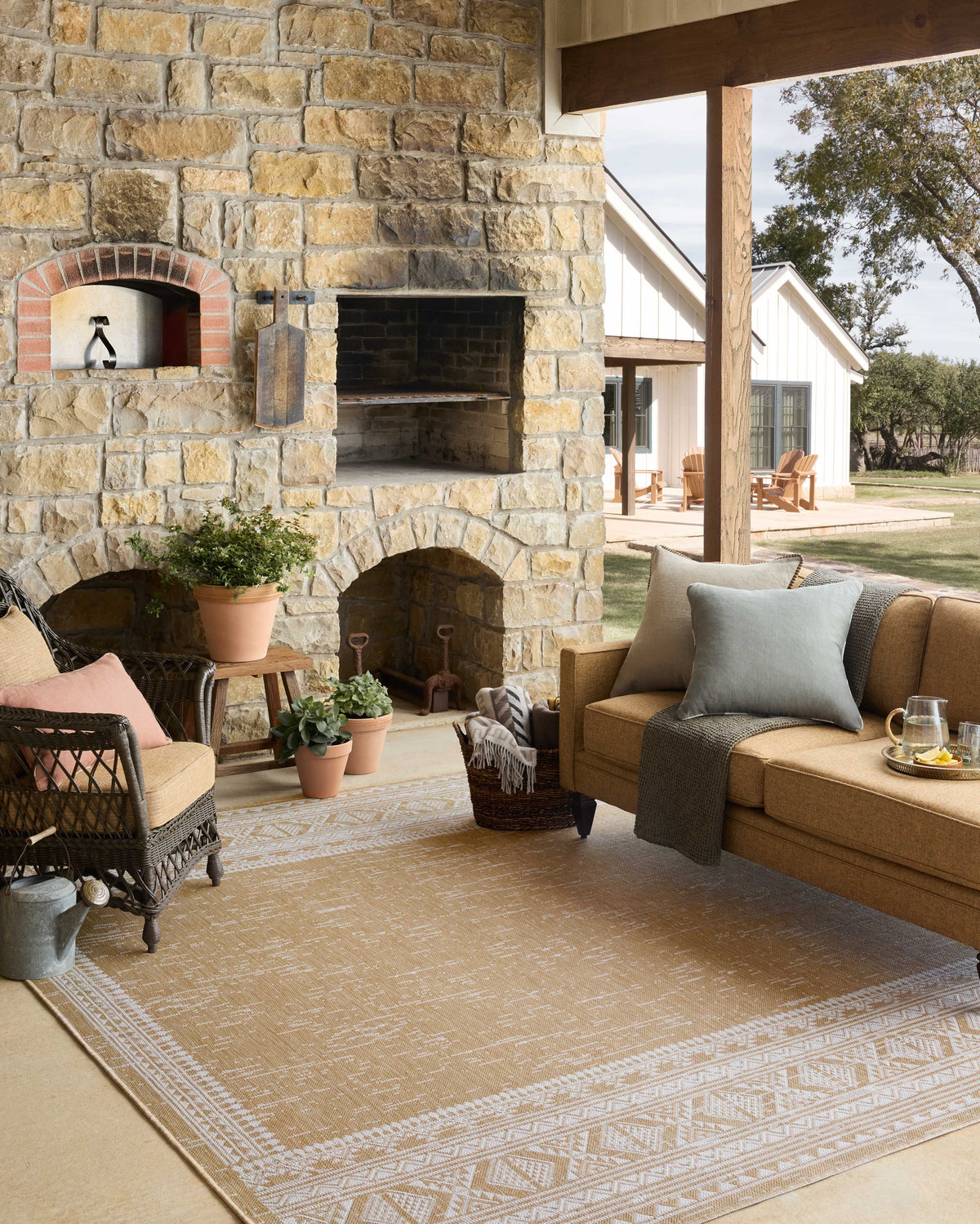 Loloi Easton 18" x 18" Sample Rug