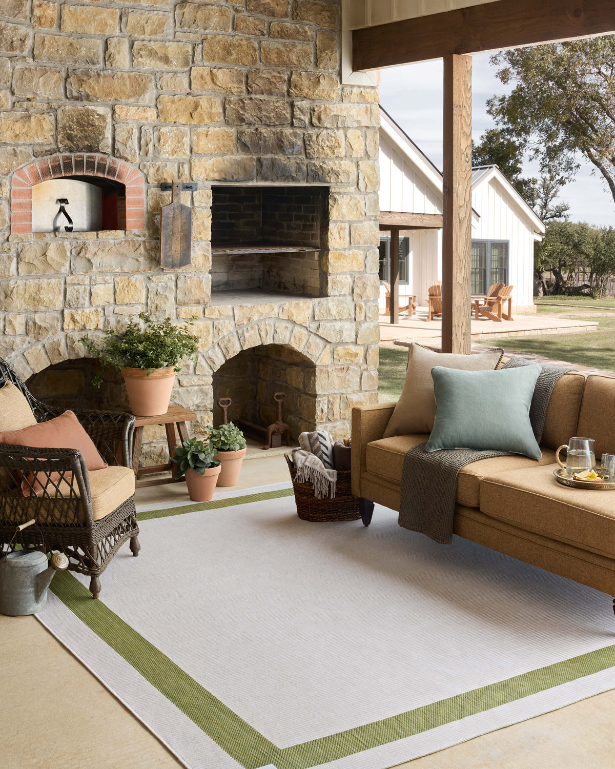 Loloi Easton 18" x 18" Sample Rug