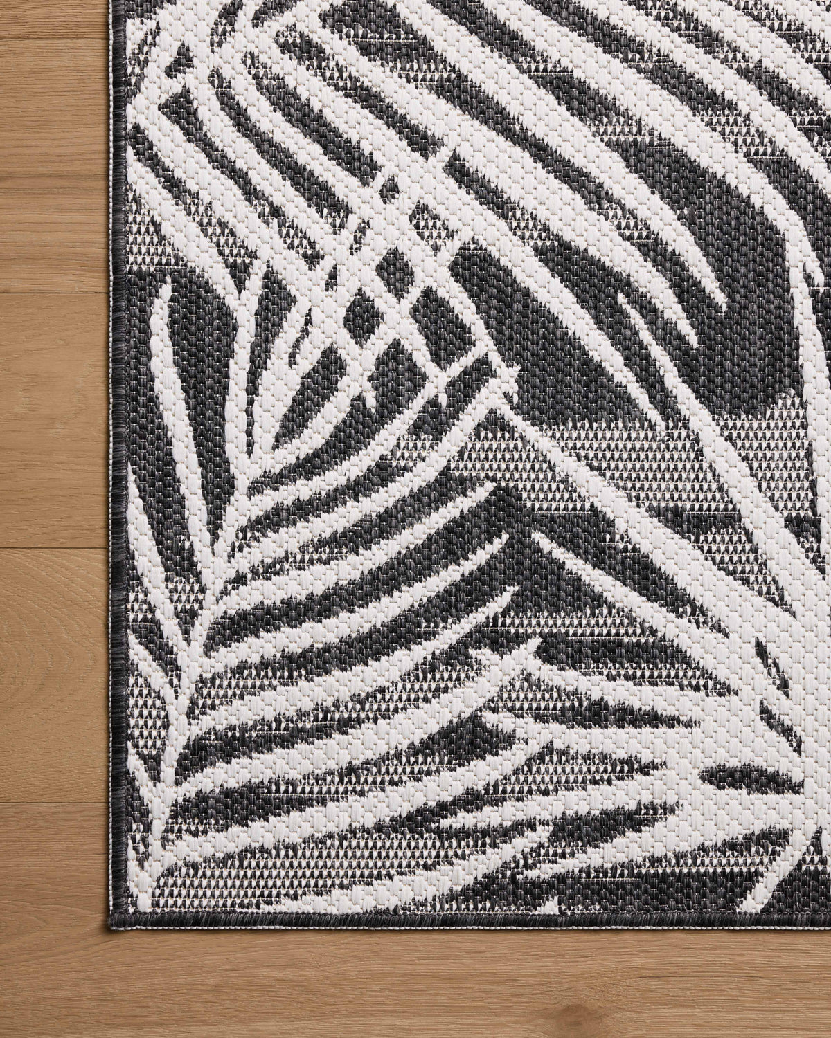 Loloi Easton 18" x 18" Sample Rug