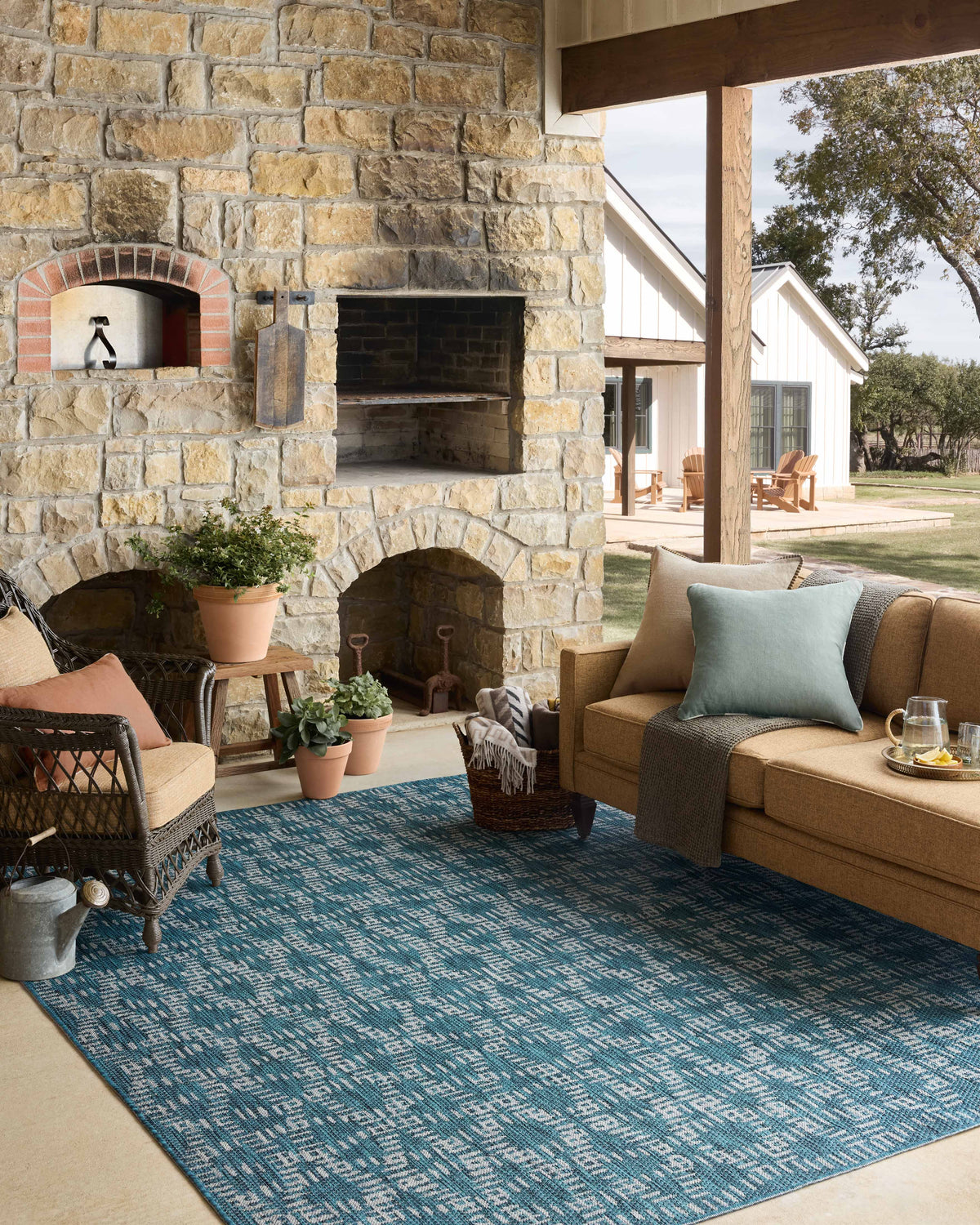 Loloi Easton 18" x 18" Sample Rug