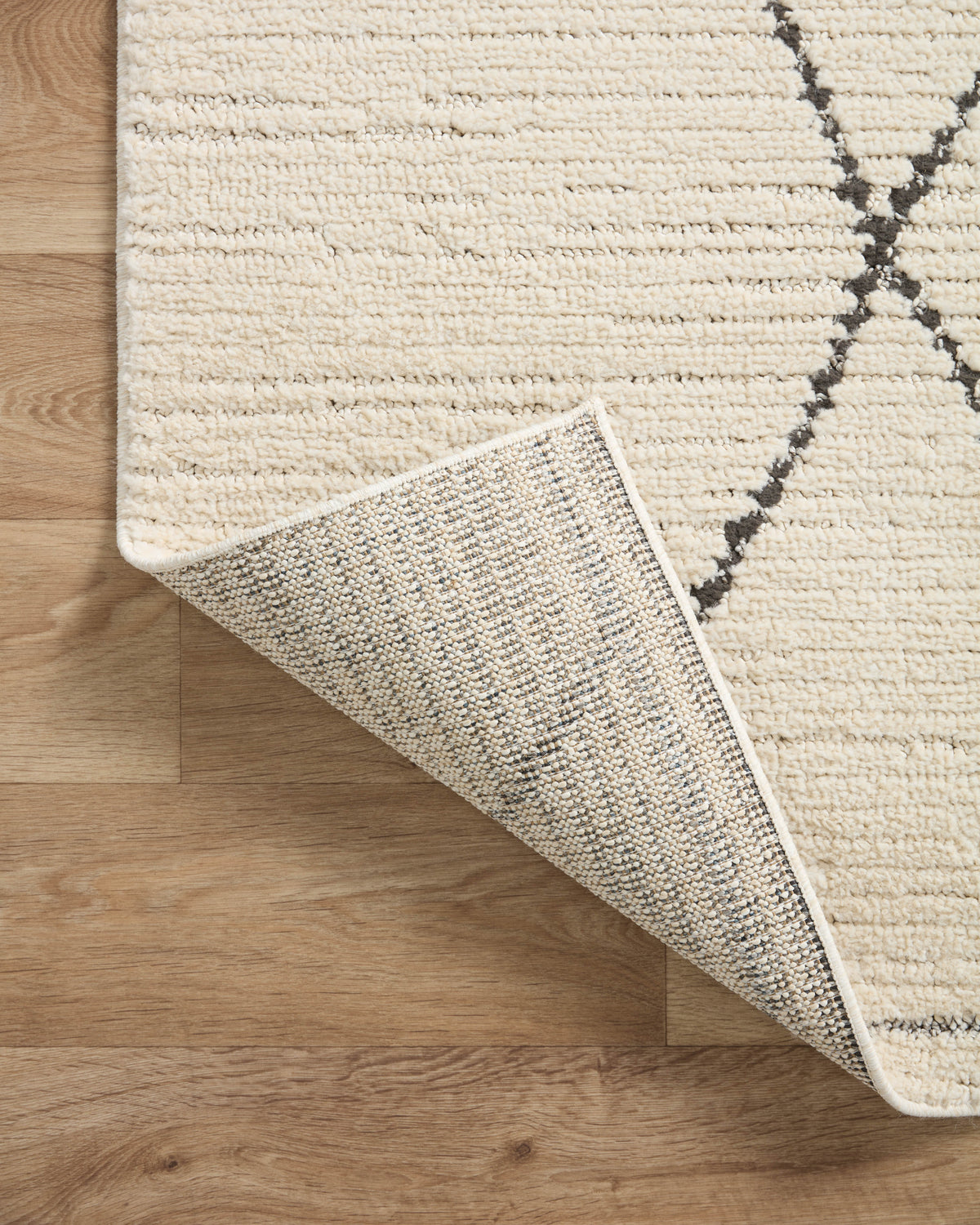 Loloi Fabian 18" x 18" Sample Rug