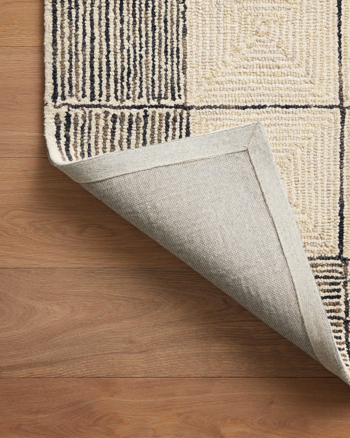 Chris Loves Julia x LoloiFrancis 18" x 18" Sample Rug