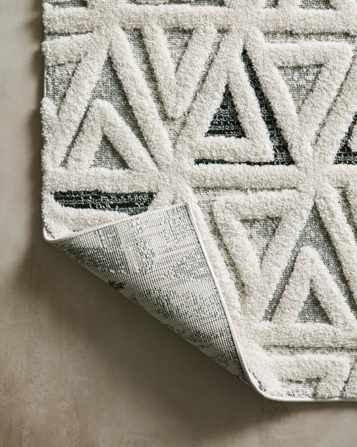 Loloi Hagen 18" x 18" Sample Rug