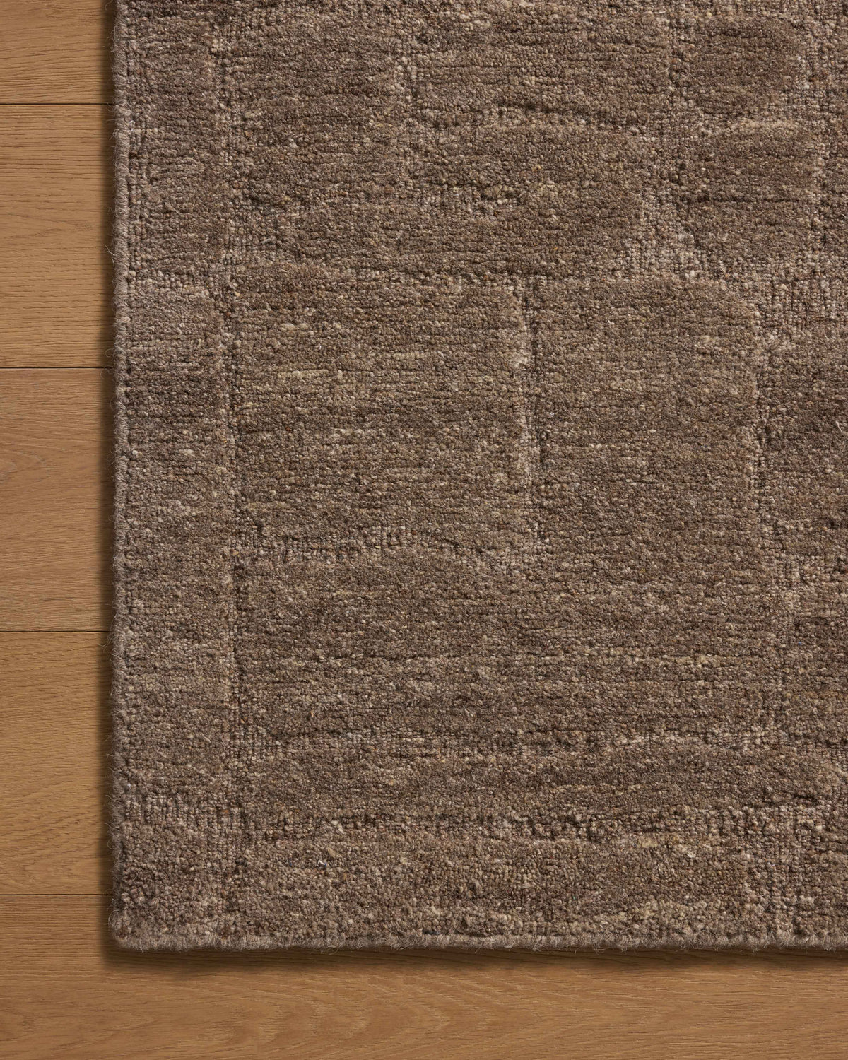 Loloi Hartley 2'-6" x 7'-6" Runner Rug