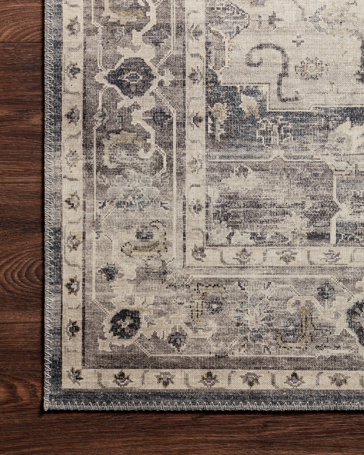 Loloi 18" x 18" Sample Rug