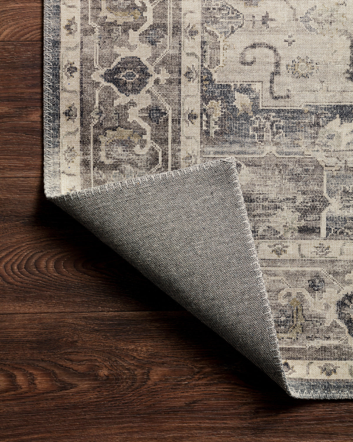 Loloi 18" x 18" Sample Rug