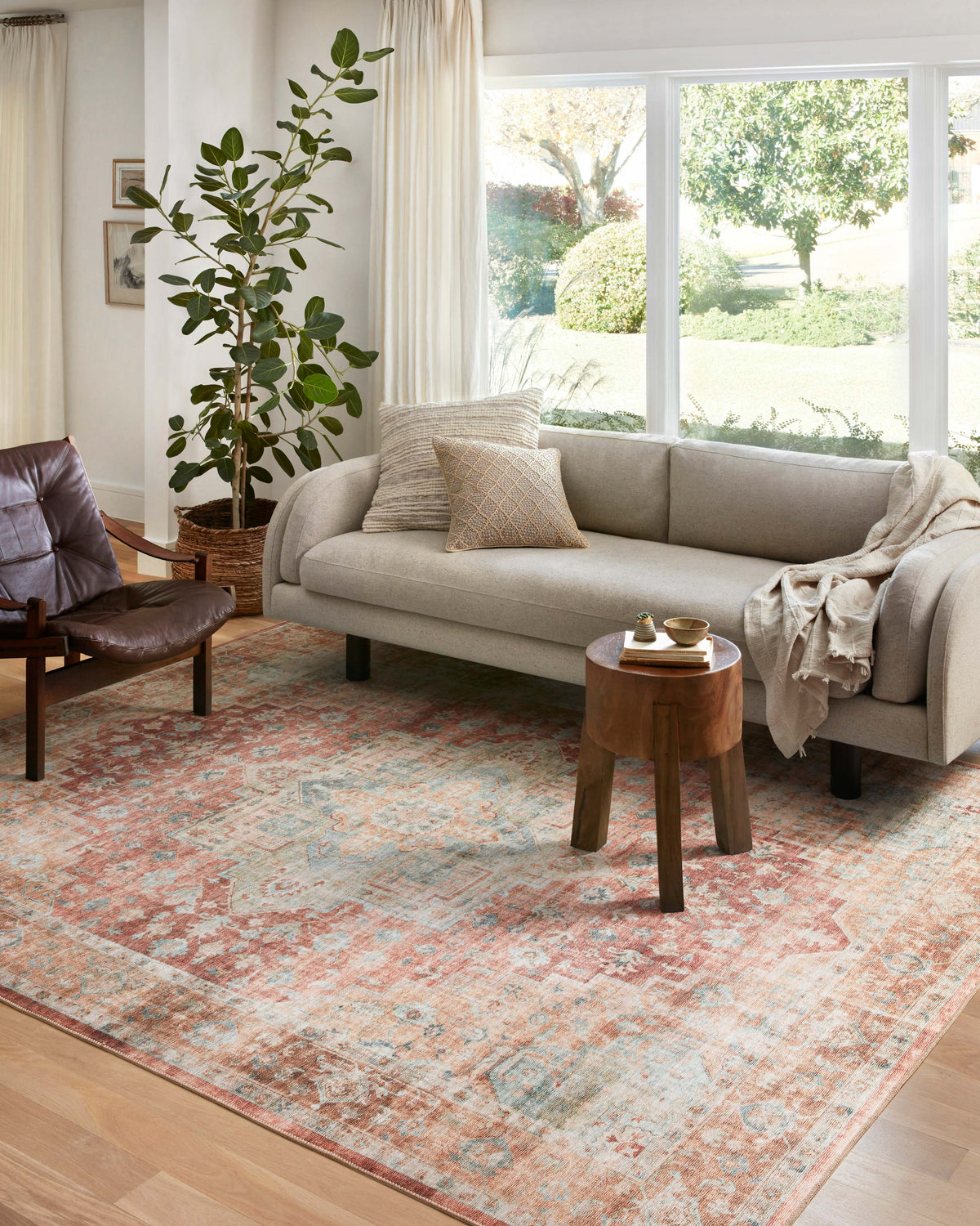 Loloi 18" x 18" Sample Rug