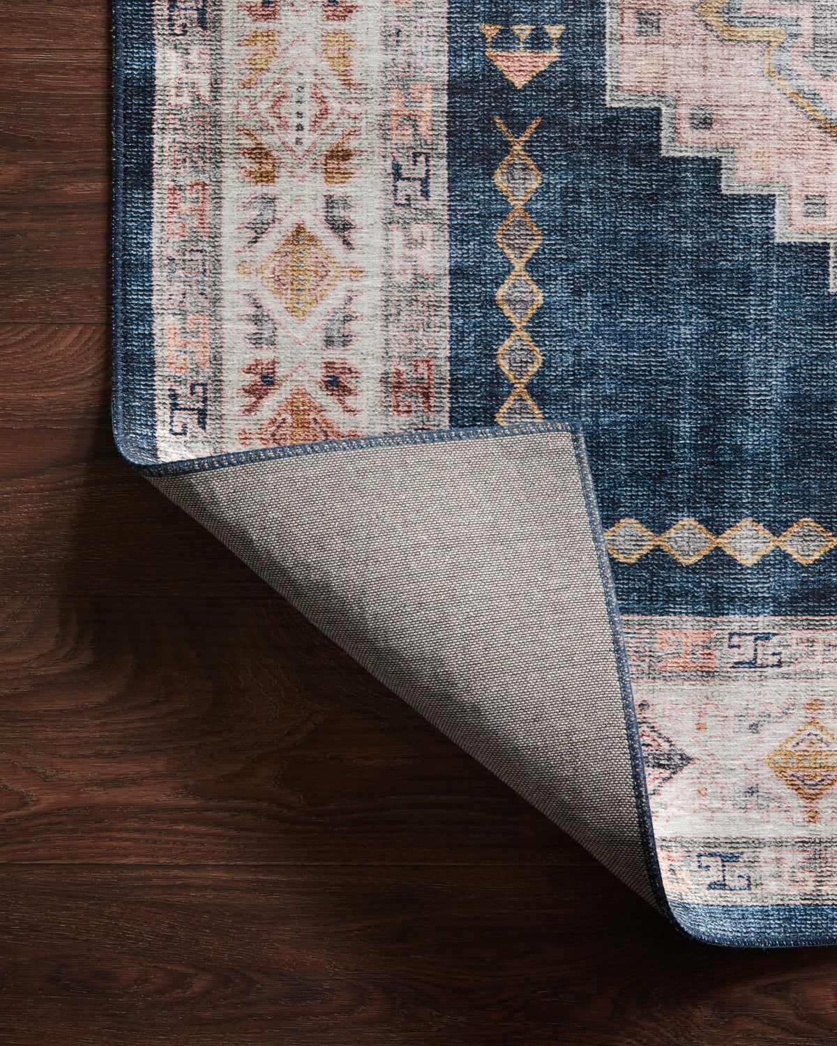 Loloi Round Area Rug