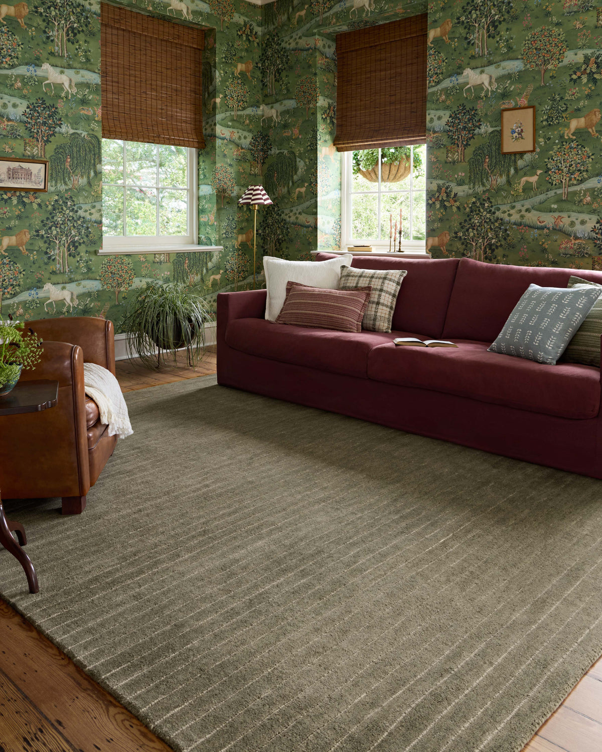 Chris Loves Julia x Loloi Henry 18" x 18" Sample Rug